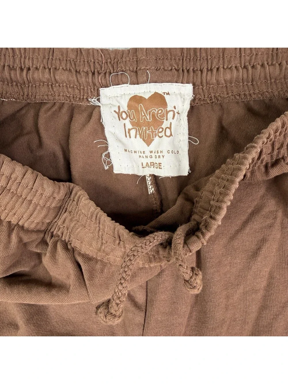 Hyde Park You Aren’t Invited Mens Large 32x6 Brown Jogger Shorts Smiley Face